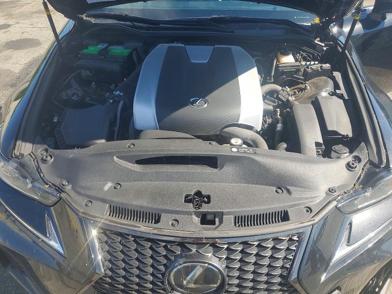 58582126 :رقم المزاد ، JTHC81D23J5027557 vin ، 2018 Lexus Is مزاد بيع