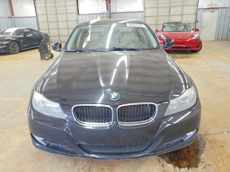 56307726 :رقم المزاد ، WBAPH7C56BE676897 vin ، 2011 Bmw 328 مزاد بيع