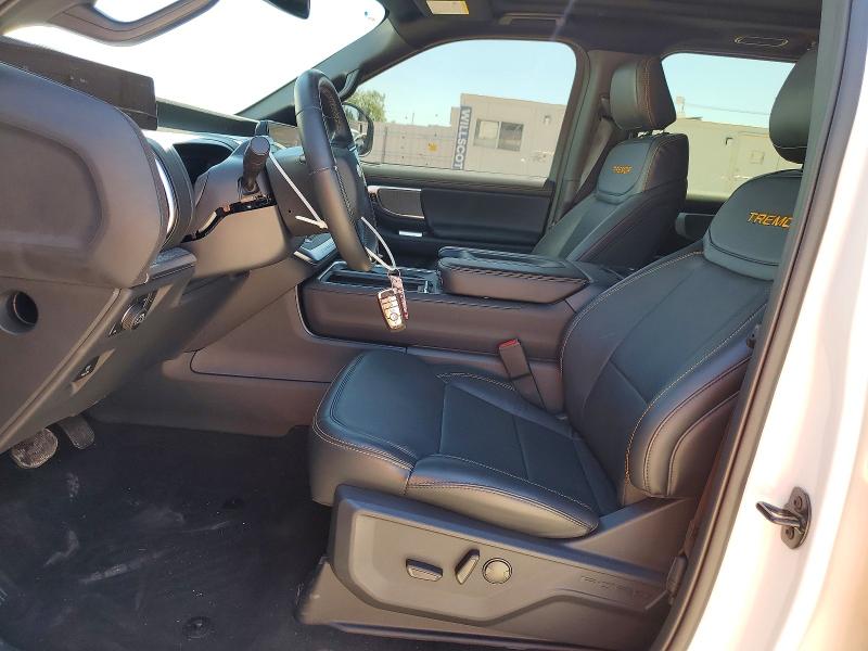 Продажа на аукционе авто 2025 Ford Expedition, vin: 1FMJU1RG9SEA69673, номер лота: 53411136