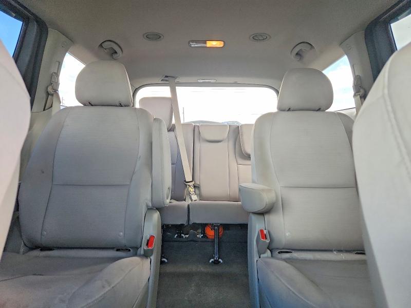 Продажа на аукционе авто 2015 Kia Sedona, vin: KNDMB5C11F6020650, номер лота: 57625216