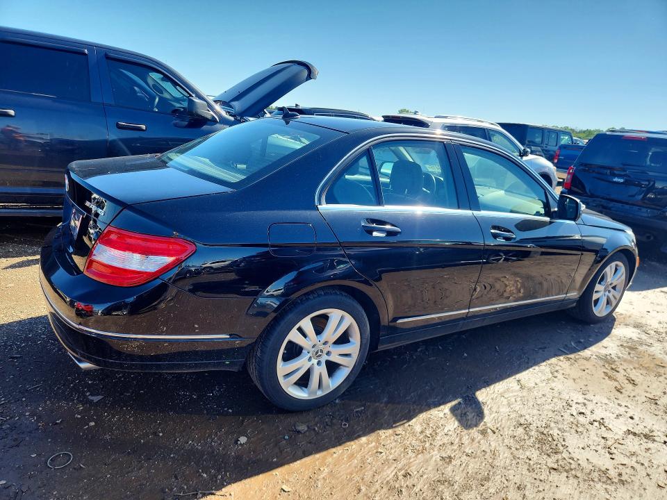 56853416 :رقم المزاد ، WDDGF81XX9F221404 vin ، 2009 Mercedes-benz C مزاد بيع
