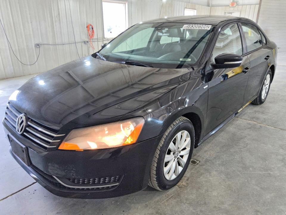 59300566 :رقم المزاد ، 1VWAH7A31EC018900 vin ، 2014 Volkswagen Passat مزاد بيع