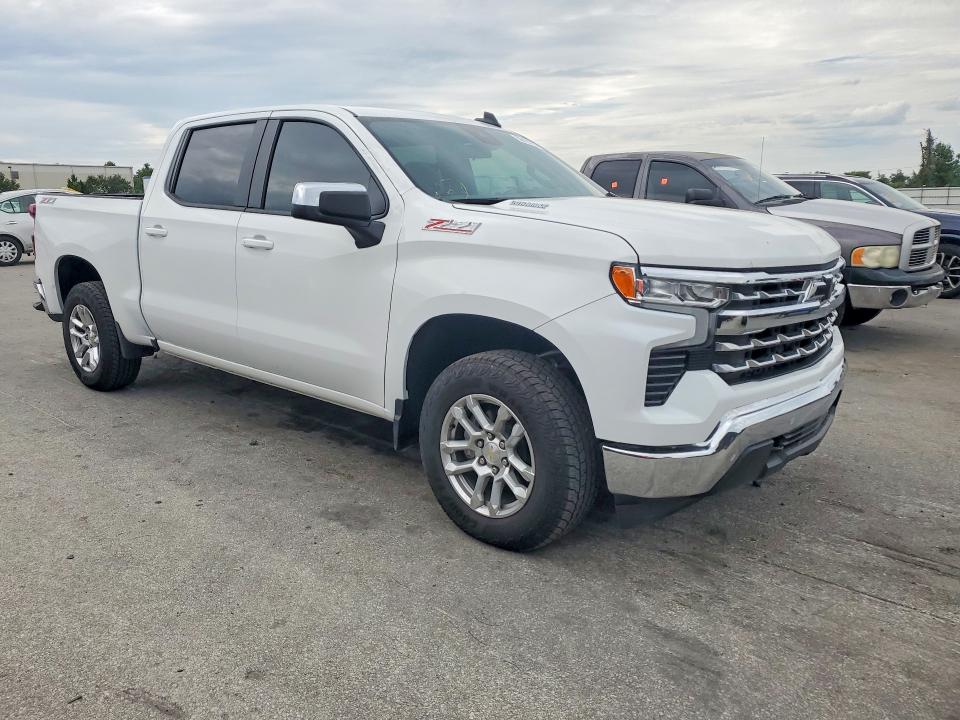 56120756 :رقم المزاد ، 3GCUKDE89SG255889 vin ، 2025 Chevrolet Silverado مزاد بيع