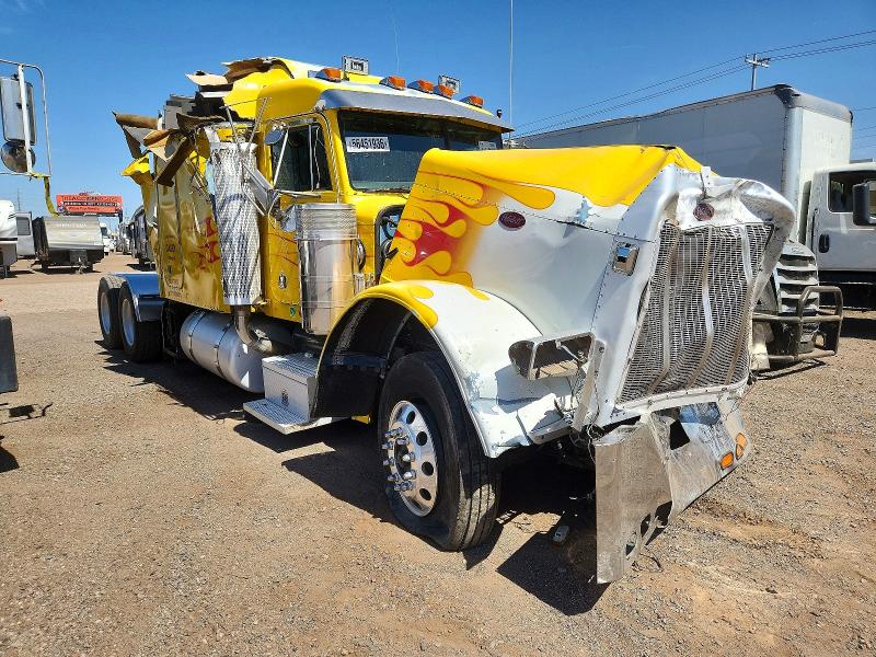 56451936 :رقم المزاد ، 1XP5DB9X11D528659 vin ، 2001 Peterbilt 379 مزاد بيع