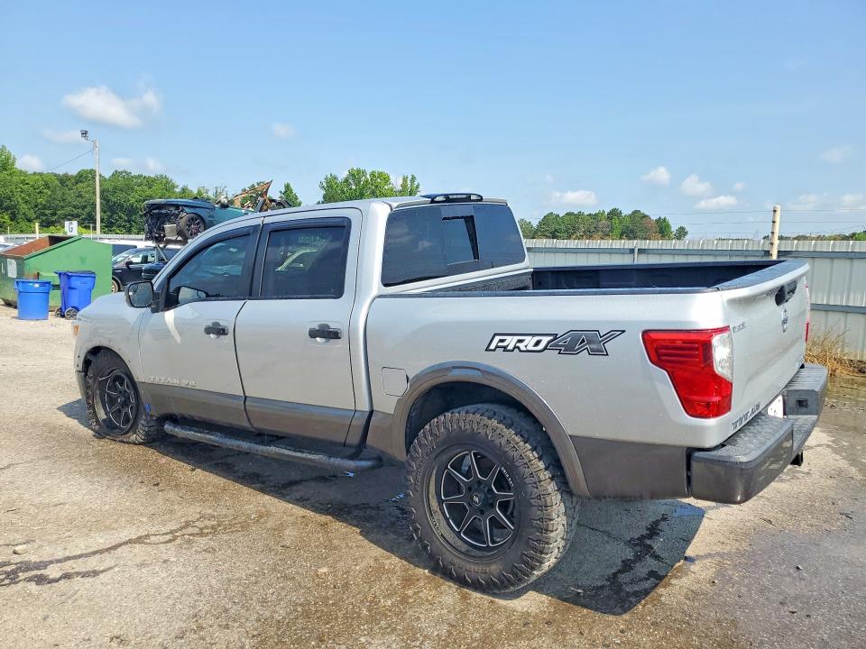 58313746 :رقم المزاد ، 1N6AA1E5XKN505168 vin ، 2019 Nissan Titan مزاد بيع
