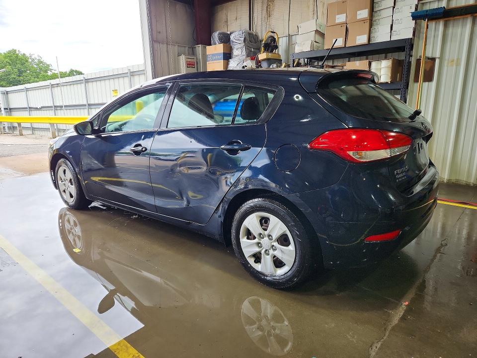 56261996 :رقم المزاد ، KNAFK5A85H5697408 vin ، 2017 Kia Forte مزاد بيع