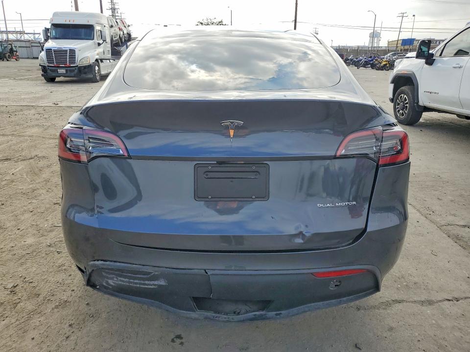 57886736 :رقم المزاد ، 7SAYGDEE0PF840045 vin ، 2023 Tesla Model Y مزاد بيع