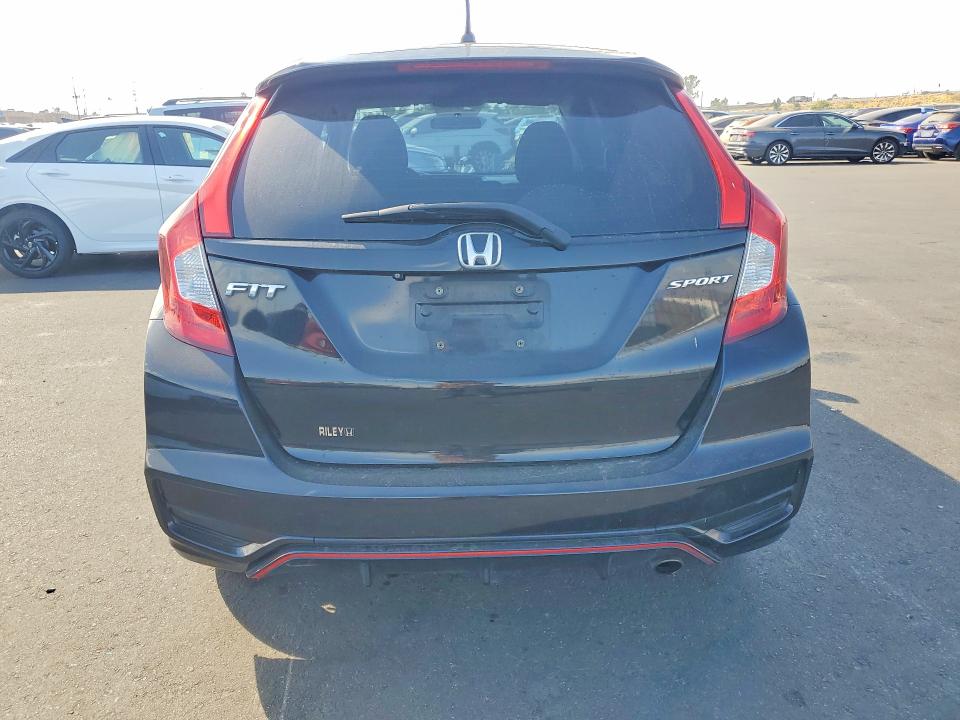 Продажа на аукционе авто 2018 Honda Fit, vin: 3HGGK5H6XJM716225, номер лота: 58221216