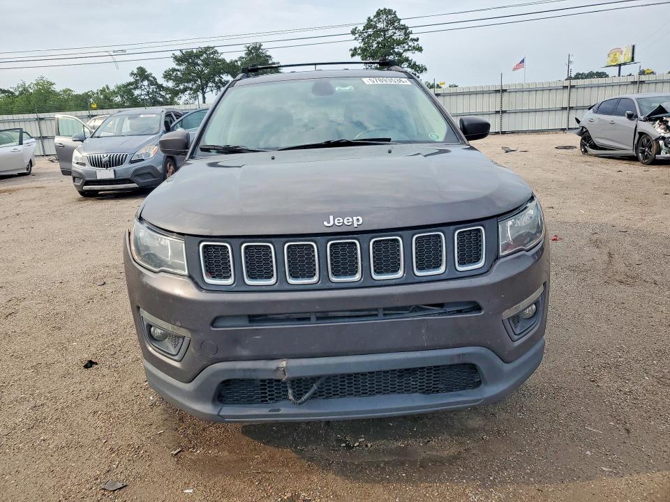 2017 Jeep Compass მანქანა იყიდება აუქციონზე, vin: 3C4NJCBB0HT611423, აუქციონის ნომერი: 57893536