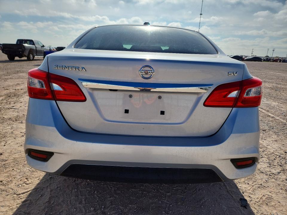 55807106 :رقم المزاد ، 3N1AB7AP1JL639174 vin ، 2018 Nissan Sentra مزاد بيع