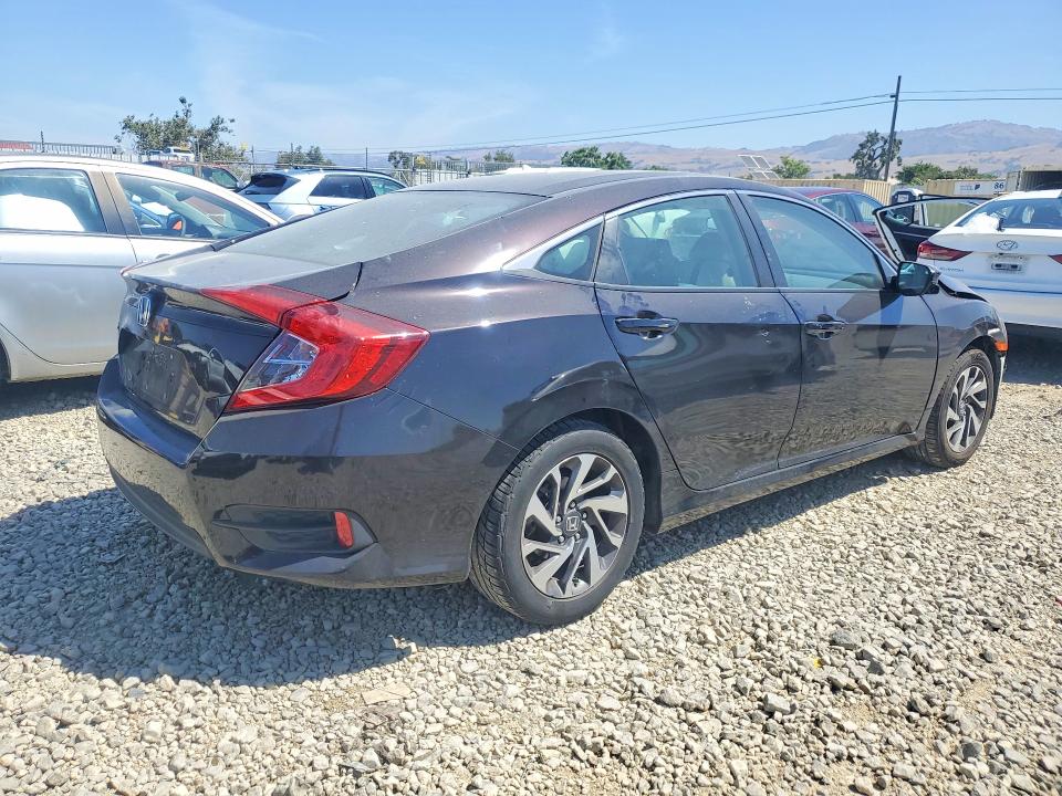 Auction sale of the 2016 Honda Civic, vin: 2HGFC2F78GH531679, lot number: 55632066