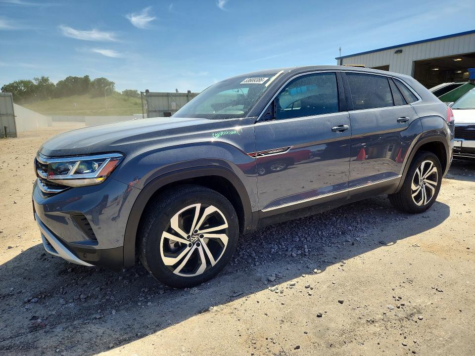 53669386 :رقم المزاد ، 1V2BC2CA2NC213570 vin ، 2022 Volkswagen Atlas مزاد بيع