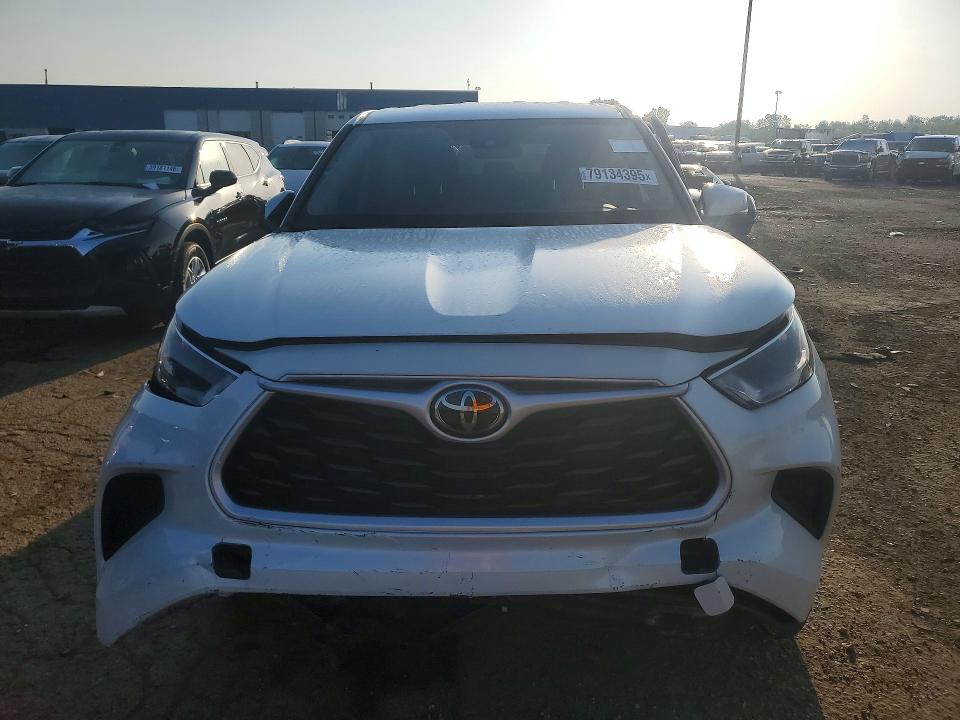 Продаж на аукціоні авто 2022 Toyota Highlander, vin: 5TDCZRAH6NS123611, номер лоту: 79134395