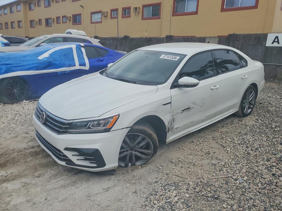 Продаж на аукціоні авто 2018 Volkswagen Passat, vin: 1VWAA7A39JC019811, номер лоту: 57141536