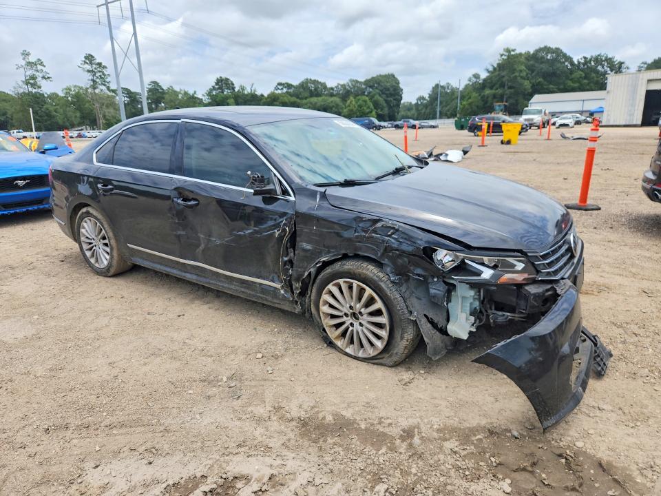 58064056 :رقم المزاد ، 1VWBS7A36GC013295 vin ، 2016 Volkswagen Passat مزاد بيع