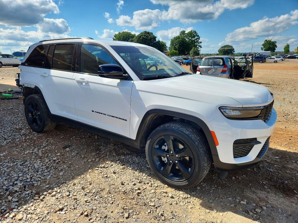 Продажа на аукционе авто 2025 Jeep Grand Cherokee, vin: 1C4RJHAG6SC264534, номер лота: 58086496