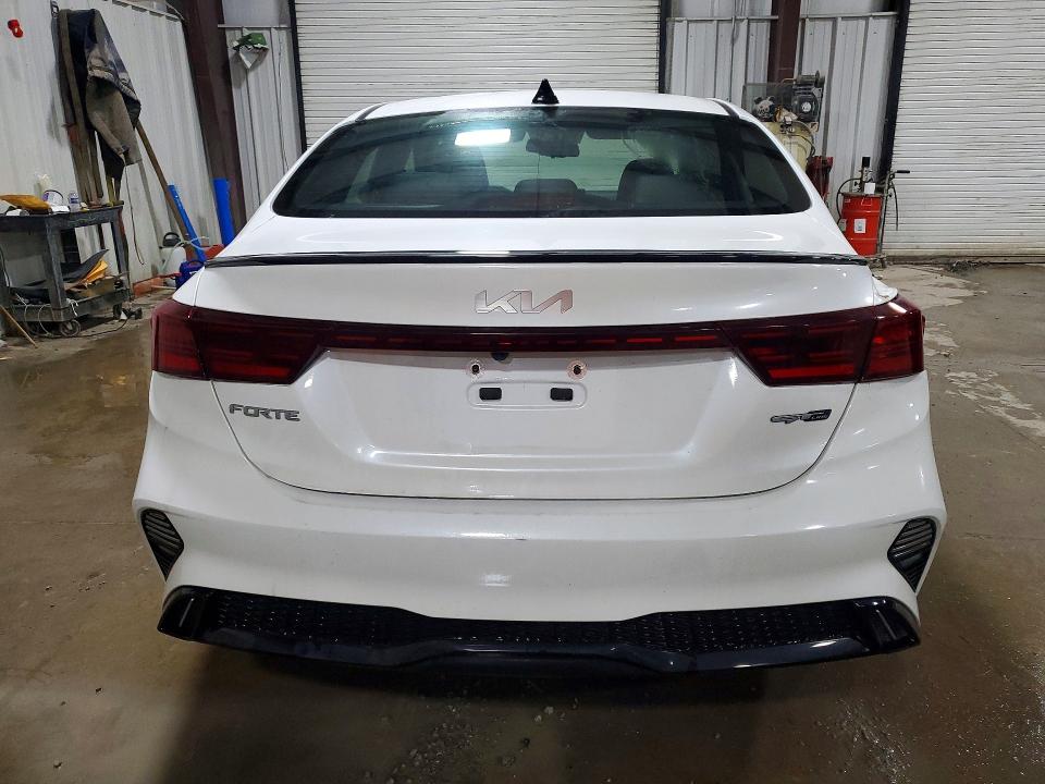 2023 Kia Forte მანქანა იყიდება აუქციონზე, vin: 3KPF54AD1PE674292, აუქციონის ნომერი: 56625296
