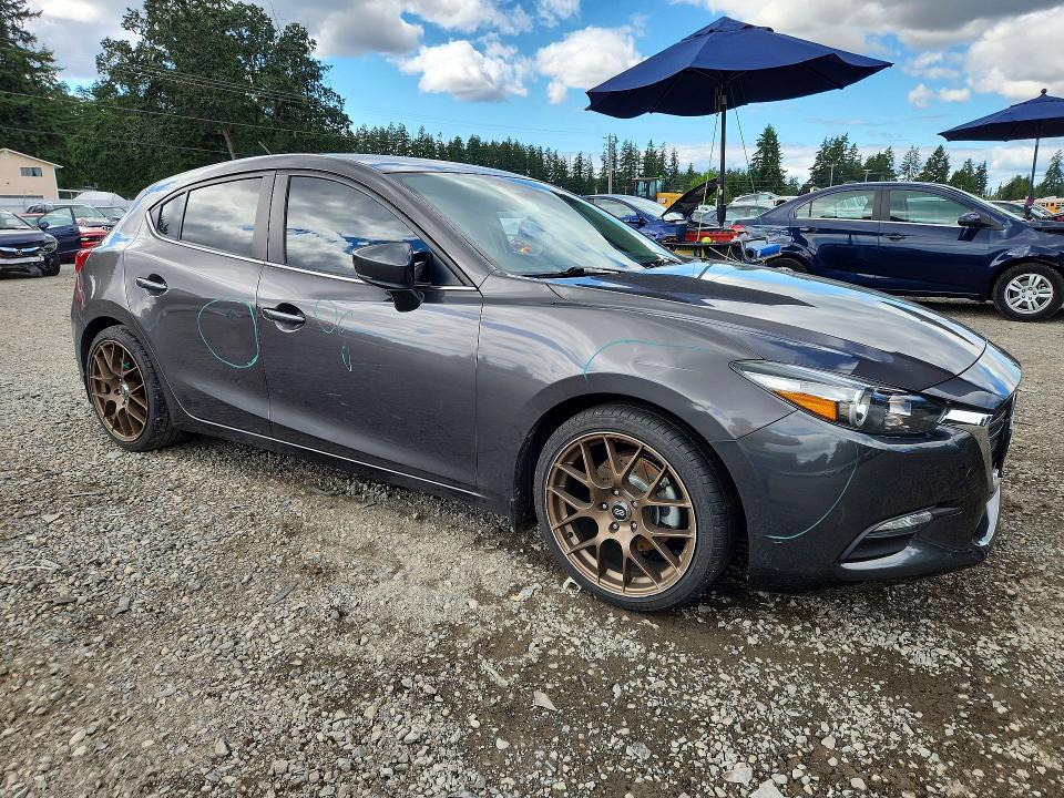 56684886 :رقم المزاد ، 3MZBN1L37JM176254 vin ، 2018 Mazda 3 مزاد بيع