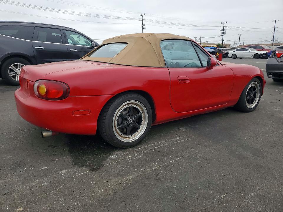 58115846 :رقم المزاد ، JM1NB3532X0100101 vin ، 1999 Mazda Mx-5 Miata مزاد بيع