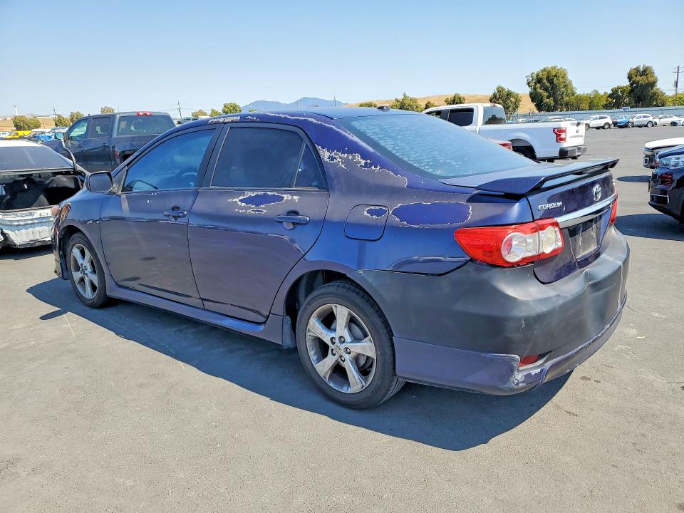 57737016 :رقم المزاد ، 2T1BU4EE5BC649391 vin ، 2011 Toyota Corolla مزاد بيع