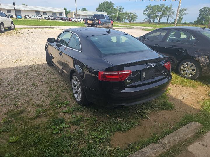 Продаж на аукціоні авто 2011 Audi A5, vin: WAUCFAFR0BA026180, номер лоту: 56063456