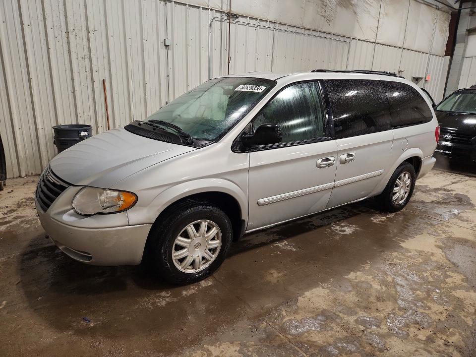 Auction sale of the 2006 Chrysler Town & Country, vin: 2A4GP54L96R911576, lot number: 50520056