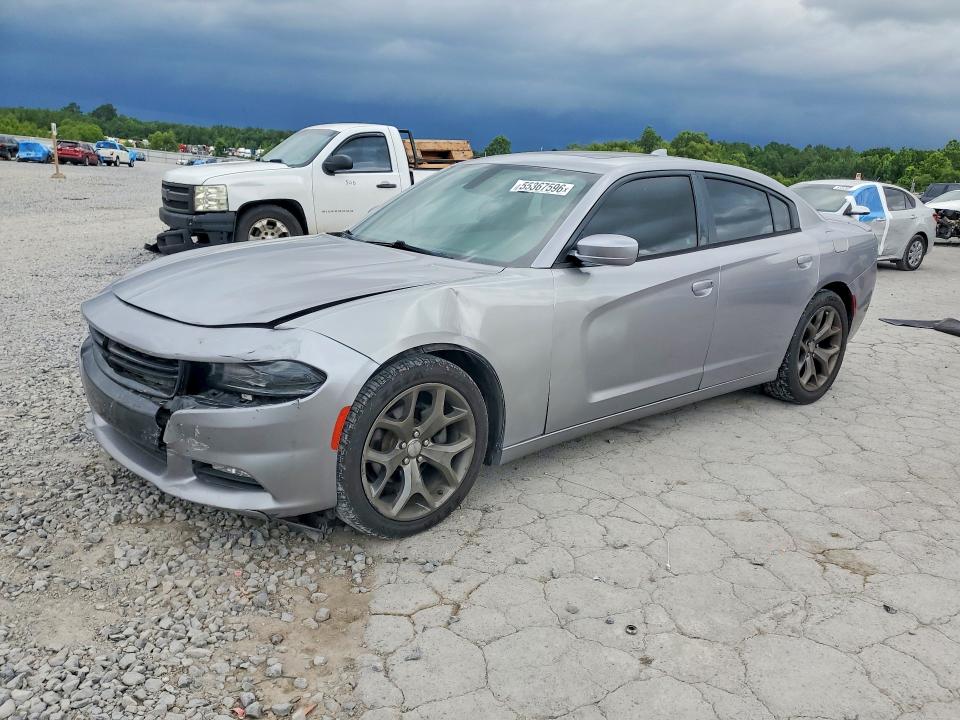 55367596 :رقم المزاد ، 2C3CDXHG1FH815764 vin ، 2015 Dodge Charger مزاد بيع