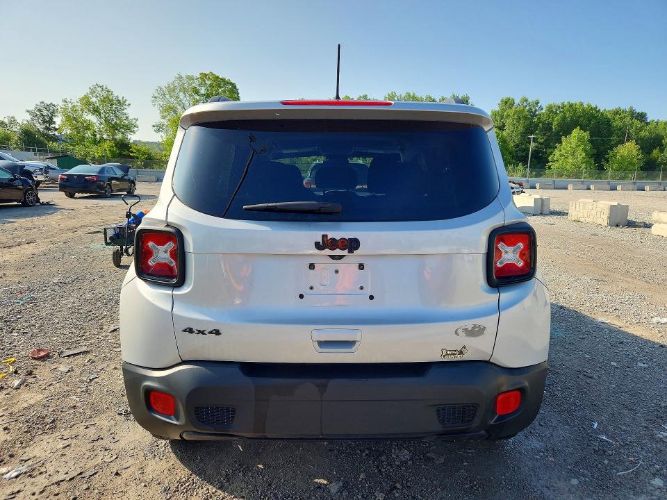 2018 Jeep Renegade მანქანა იყიდება აუქციონზე, vin: ZACCJBAB5JPH72978, აუქციონის ნომერი: 58959576