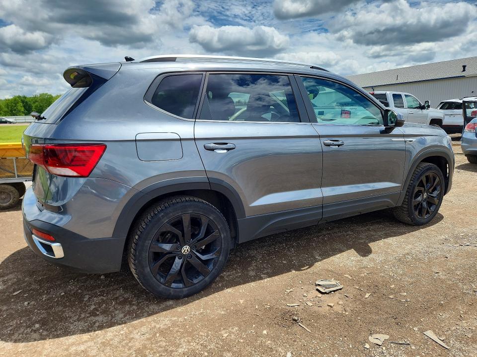 56722816 :رقم المزاد ، 3VVPX7B24NM071354 vin ، 2022 Volkswagen Taos مزاد بيع