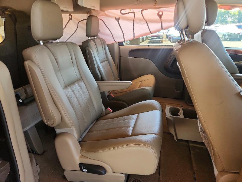 Auction sale of the 2015 Chrysler Town & Country, vin: 2C4RC1CG6FR639012, lot number: 85791345