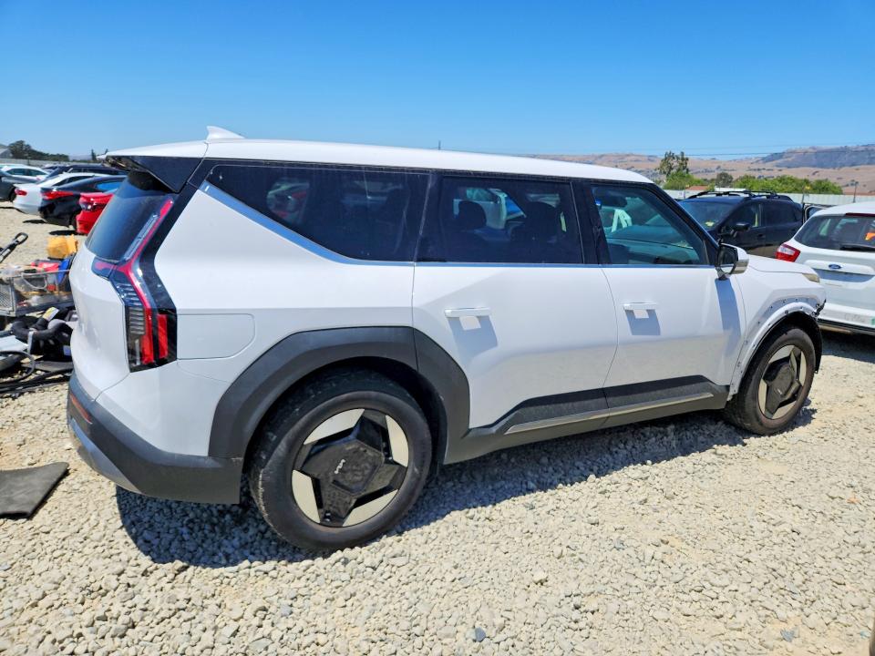 57571956 :رقم المزاد ، 5XYAB5S13TG004091 vin ، 2026 Kia Ev9 مزاد بيع