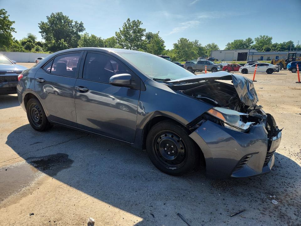 55755226 :رقم المزاد ، 5YFBURHE9FP299262 vin ، 2015 Toyota Corolla مزاد بيع