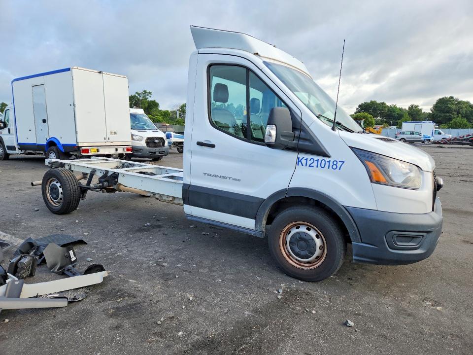 55569486 :رقم المزاد ، 1FDBW5Z83MKA84303 vin ، 2021 Ford Transit مزاد بيع