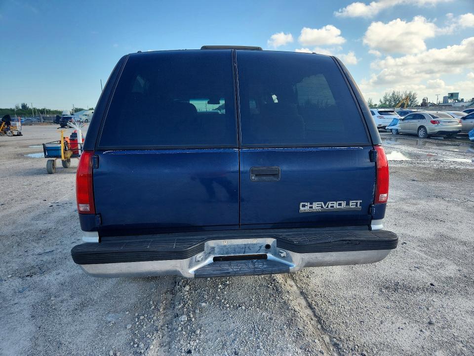 1997 Chevrolet Suburban მანქანა იყიდება აუქციონზე, vin: 1GNEC16R9VJ370719, აუქციონის ნომერი: 58070926