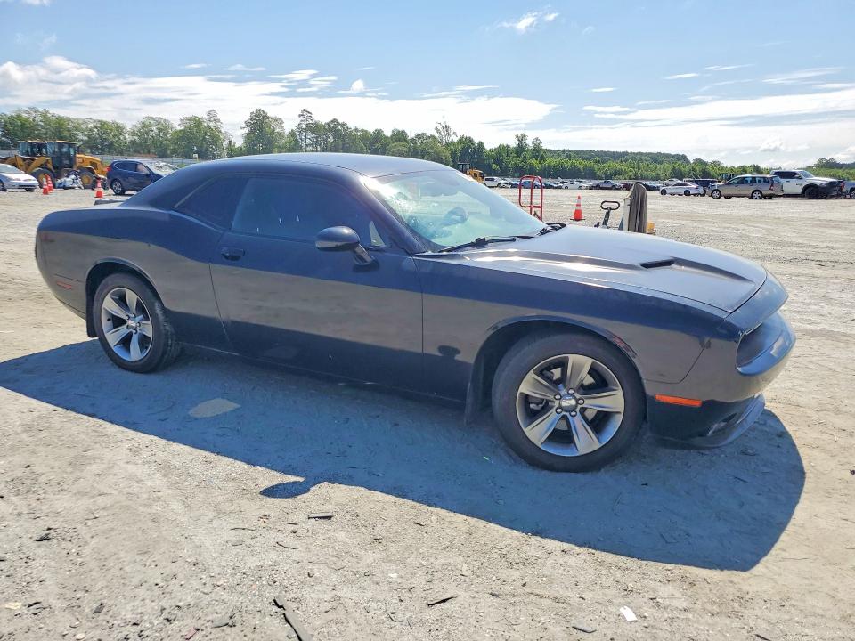 55564516 :رقم المزاد ، 2C3CDZAG8HH522307 vin ، 2017 Dodge Challenger مزاد بيع