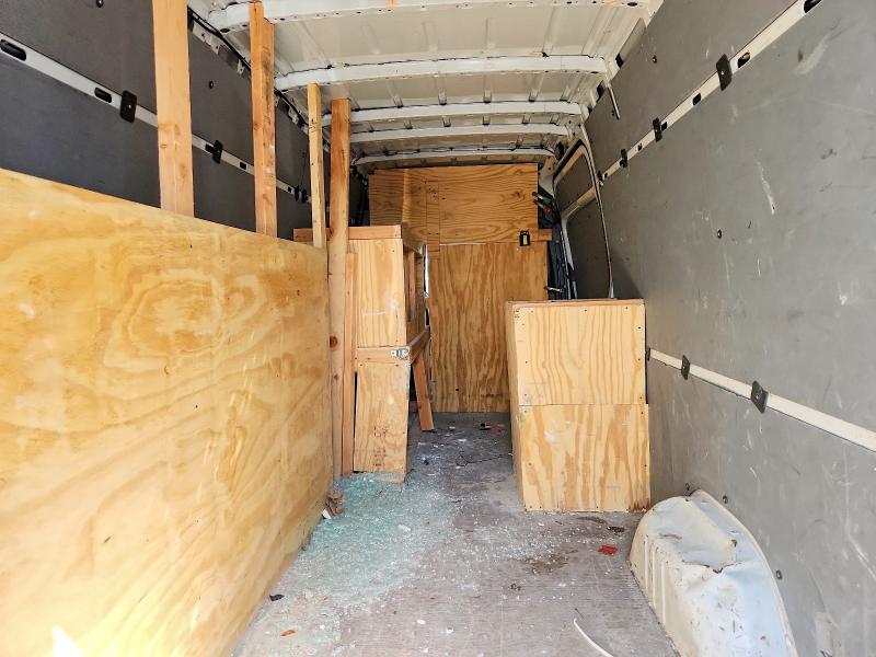 59151206 :رقم المزاد ، WD3PE8DD9GP272084 vin ، 2016 Mercedes-benz Sprinter مزاد بيع
