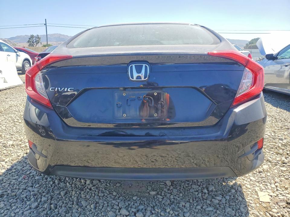 Auction sale of the 2016 Honda Civic, vin: 2HGFC2F78GH531679, lot number: 55632066