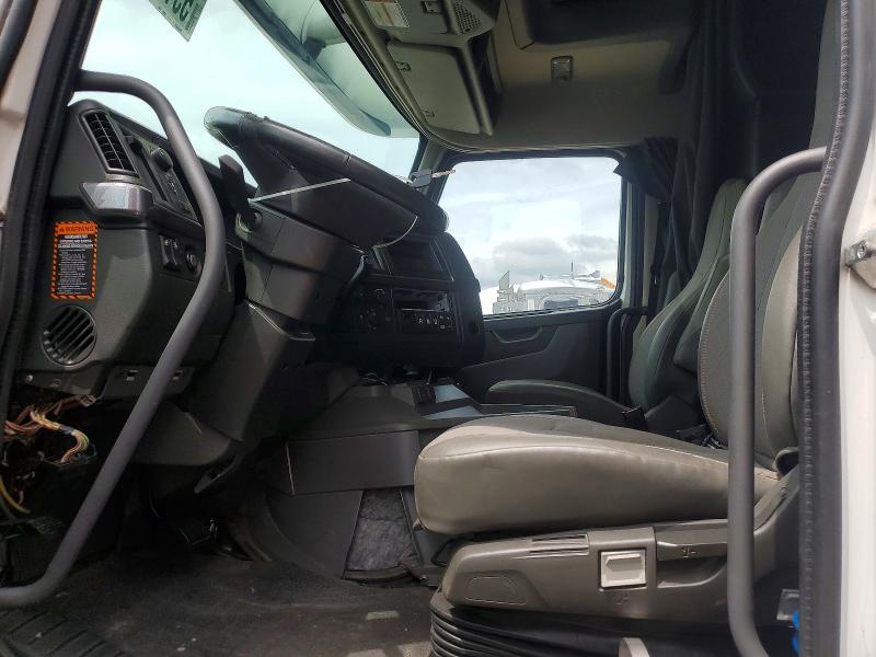 55174866 :رقم المزاد ، 4V4NC9EJ9RN635077 vin ، 2024 Volvo Vn Vnl مزاد بيع