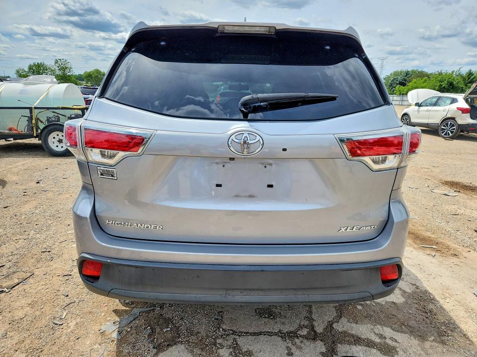 2016 Toyota Highlander მანქანა იყიდება აუქციონზე, vin: 5TDJKRFH9GS502304, აუქციონის ნომერი: 57381206