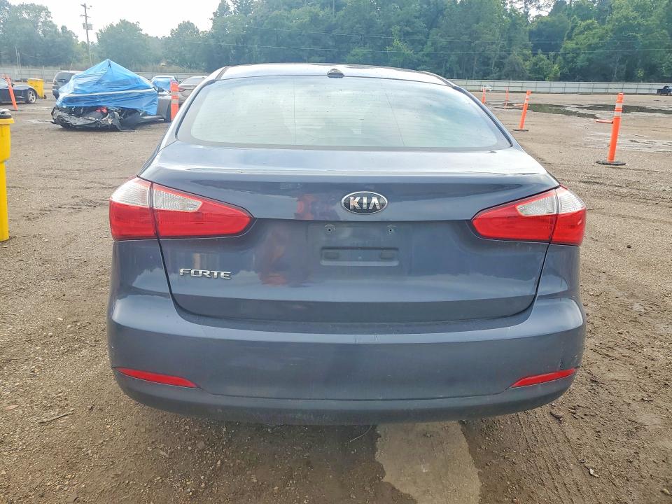 55731126 :رقم المزاد ، KNAFX4A67F5320263 vin ، 2015 Kia Forte مزاد بيع