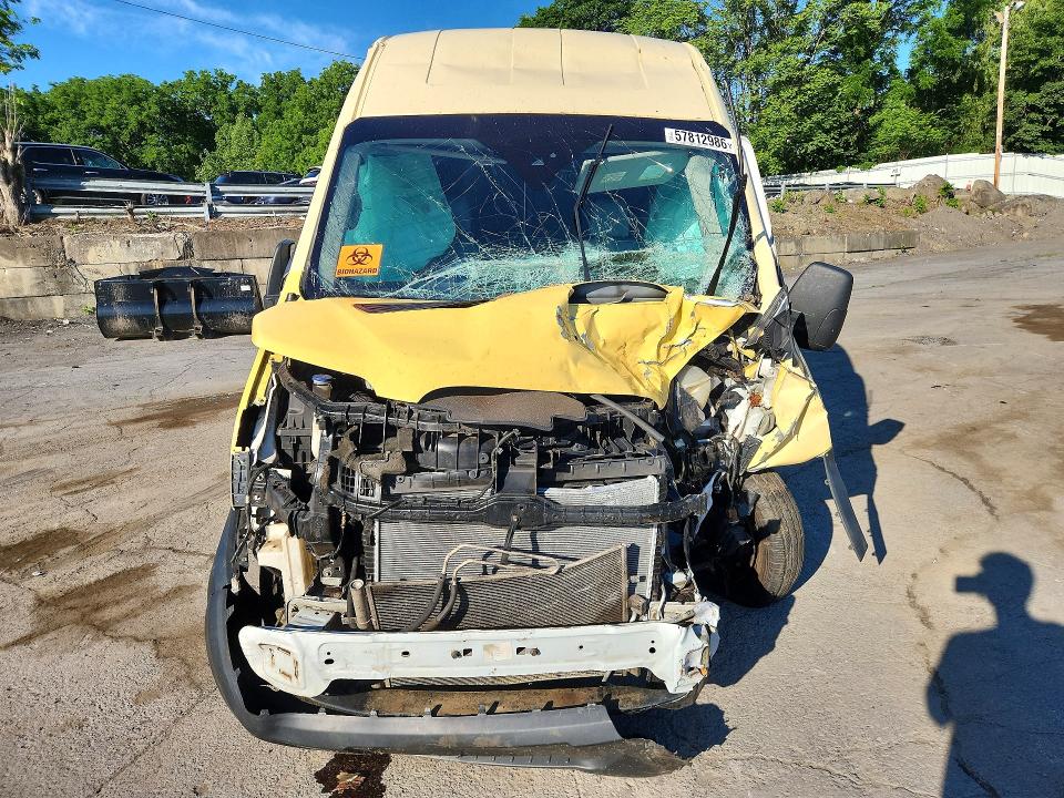 61022946 :رقم المزاد ، 1FTBW3XM1KKA29211 vin ، 2019 Ford Transit مزاد بيع