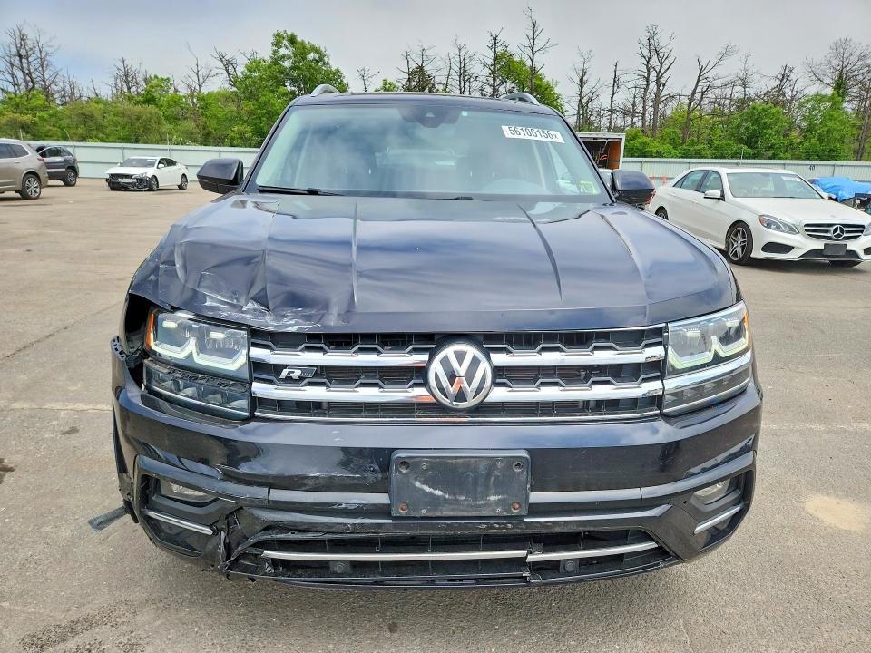 56106156 :رقم المزاد ، 1V2RR2CA4JC530404 vin ، 2018 Volkswagen Atlas مزاد بيع
