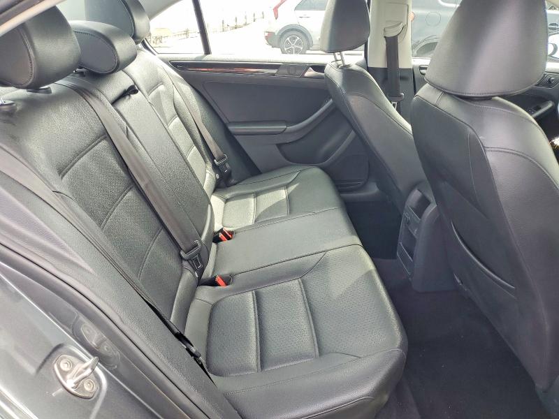 2017 Volkswagen Jetta მანქანა იყიდება აუქციონზე, vin: 3VWL17AJ6HM260631, აუქციონის ნომერი: 56847226