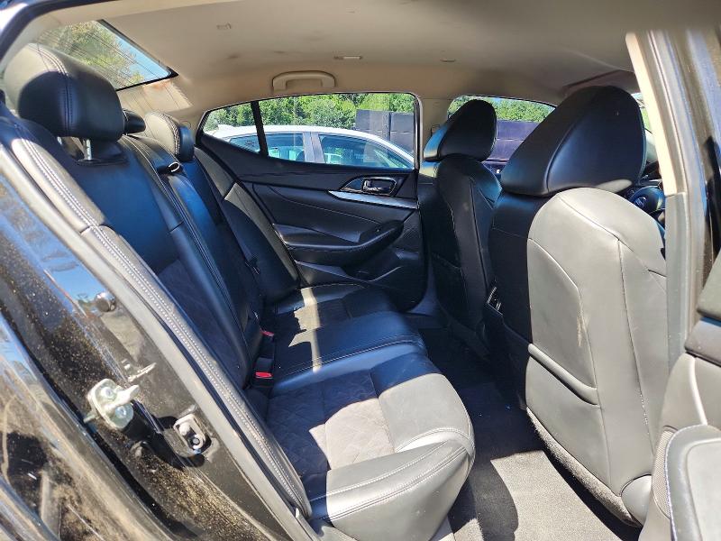 Продажа на аукционе авто 2017 Nissan Maxima, vin: 1N4AA6AP4HC421820, номер лота: 57359196