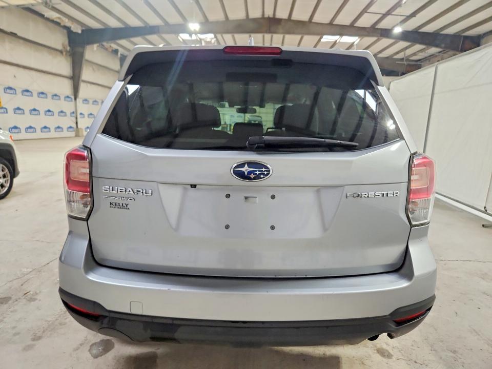 55521576 :رقم المزاد ، JF2SJAGC4JH464070 vin ، 2018 Subaru Forester مزاد بيع
