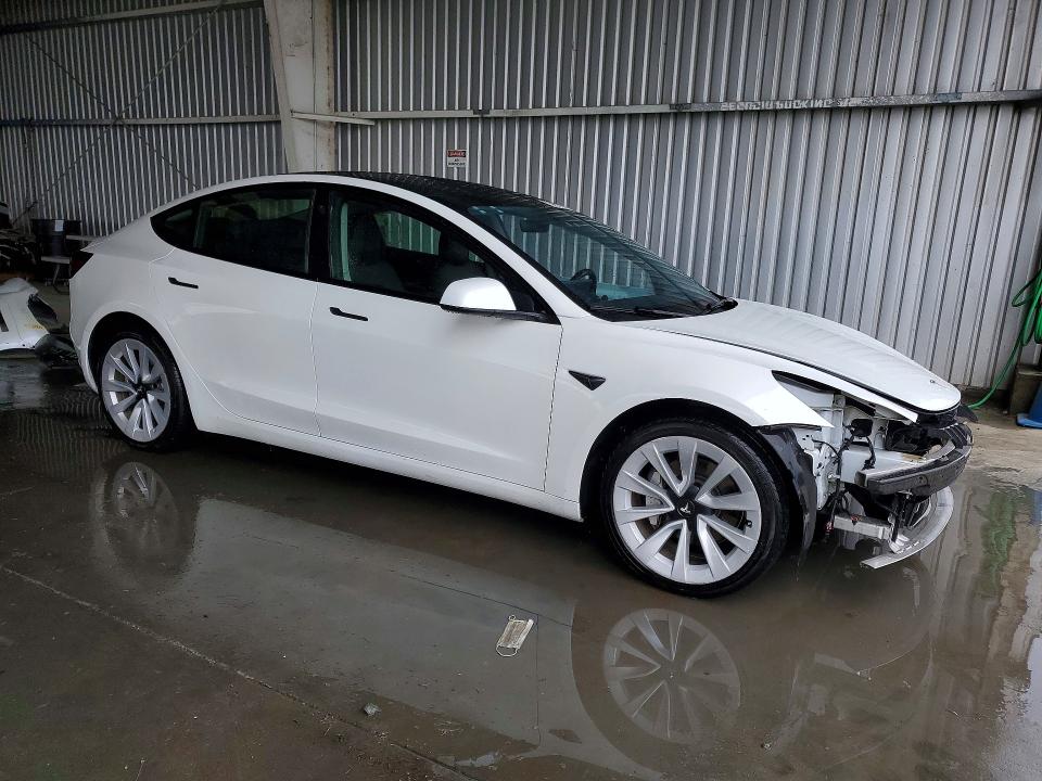 2022 Tesla Model 3 მანქანა იყიდება აუქციონზე, vin: 5YJ3E1EA5NF370178, აუქციონის ნომერი: 58765926