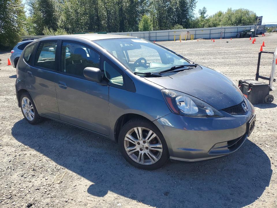 Продажа на аукционе авто 2013 Honda Fit, vin: JHMGE8G38DC067365, номер лота: 57147556