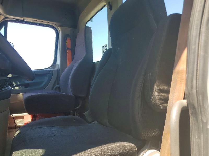 Продаж на аукціоні авто 2018 Freightliner Cascadia 113, vin: 3AKBGADV6JSJN3088, номер лоту: 54422936