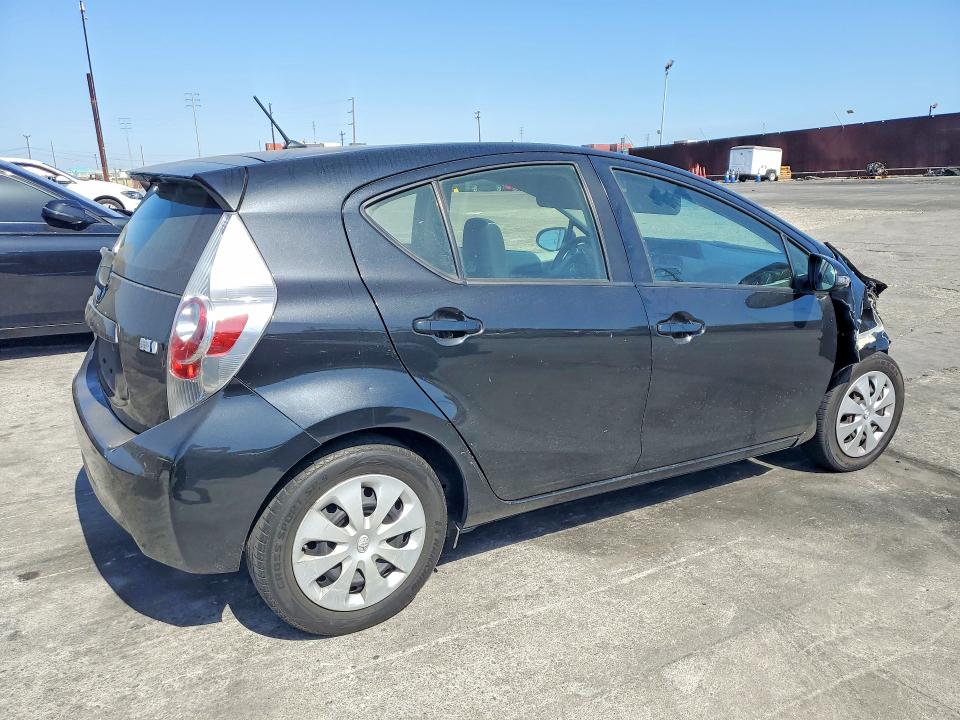 2013 Toyota Prius C მანქანა იყიდება აუქციონზე, vin: JTDKDTB38D1045239, აუქციონის ნომერი: 55780706