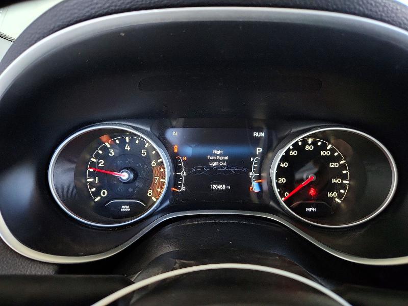 55634546 :رقم المزاد ، 3C4NJDBB3JT195427 vin ، 2018 Jeep Compass مزاد بيع